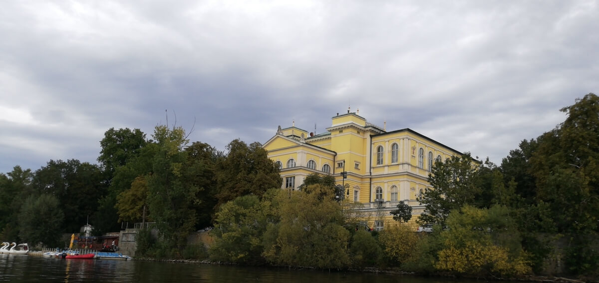 Prag Šetnja Pored Reke Blog za Putovanja