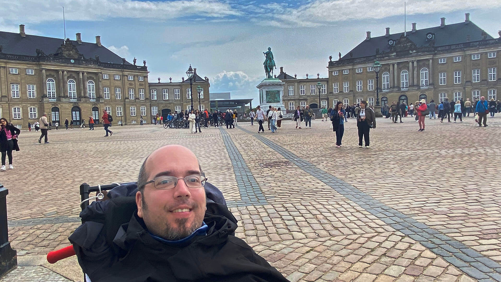 Amalienborg Kopenhagen Travel Blog