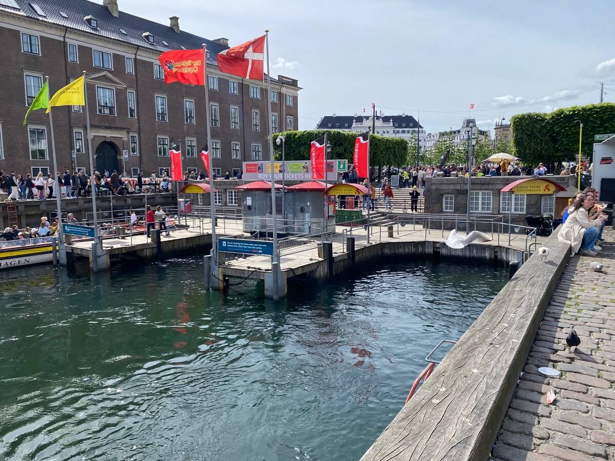 Nyhaven Kopenhagen Travel Blog
