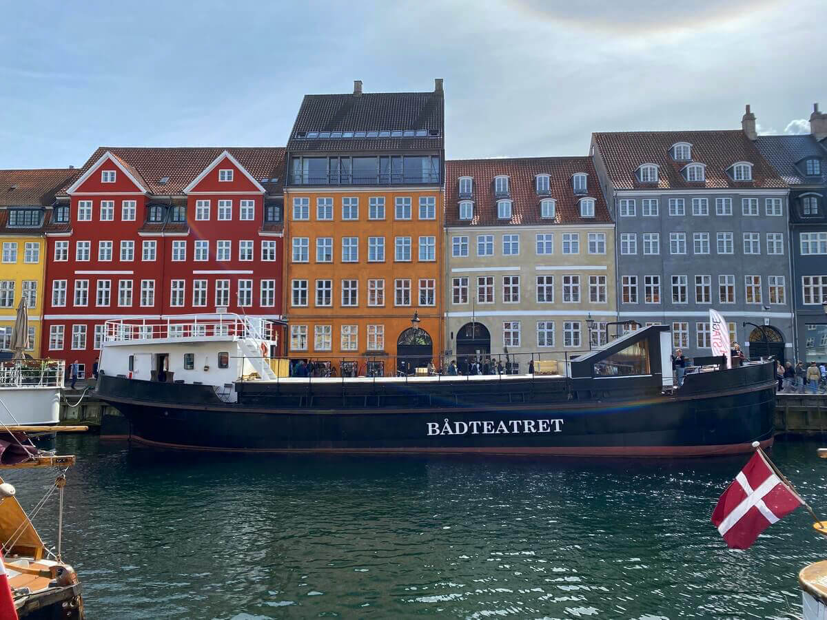 Nyhaven Kopenhagen Travel Blog