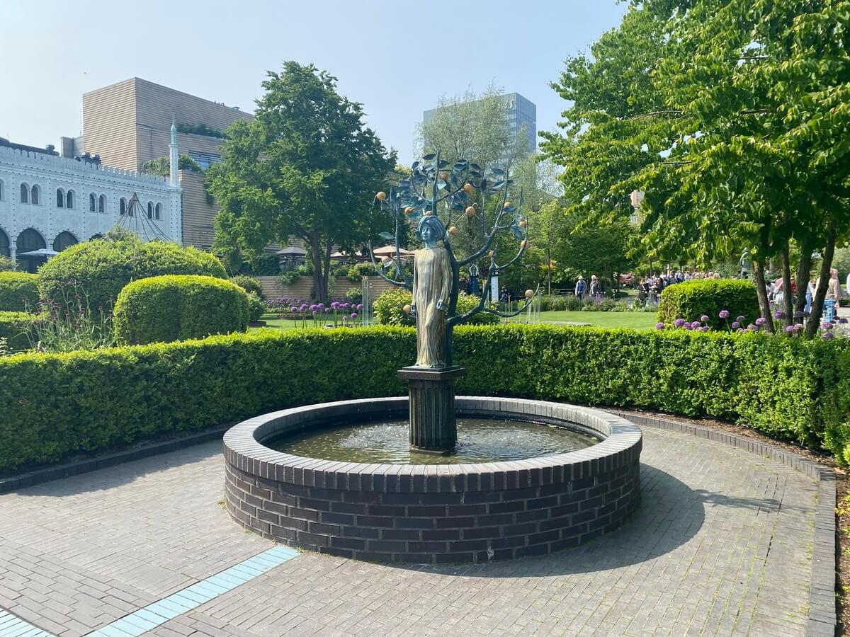 Kopenhagen Tivoli Travel Blog